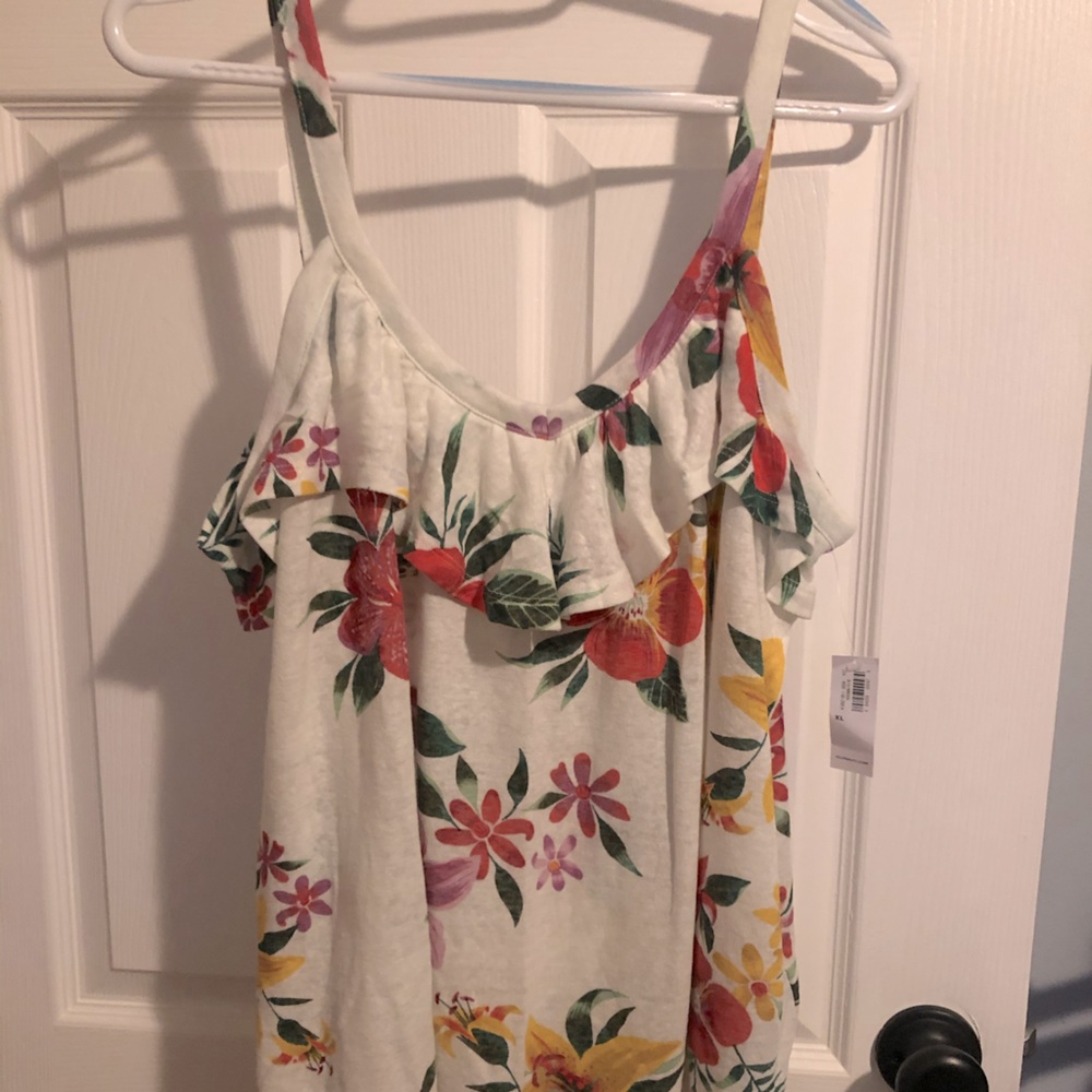 NWT floral tank